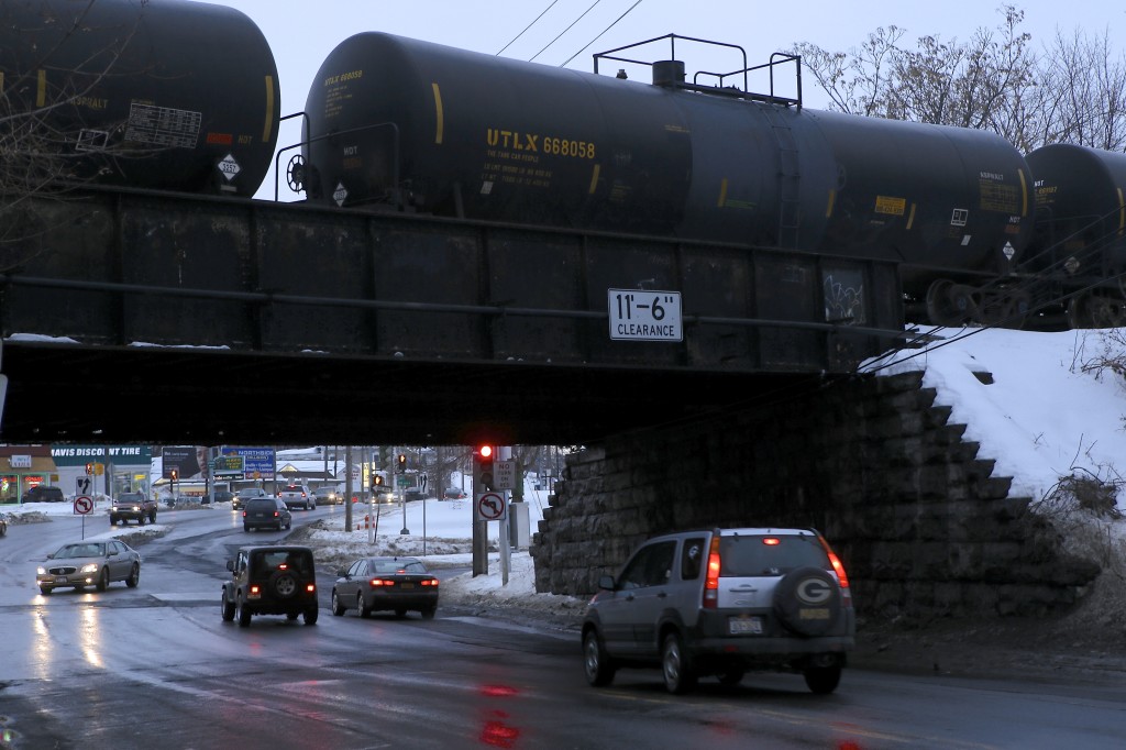 Railroad Tank Cars/Low Clearance Bridge