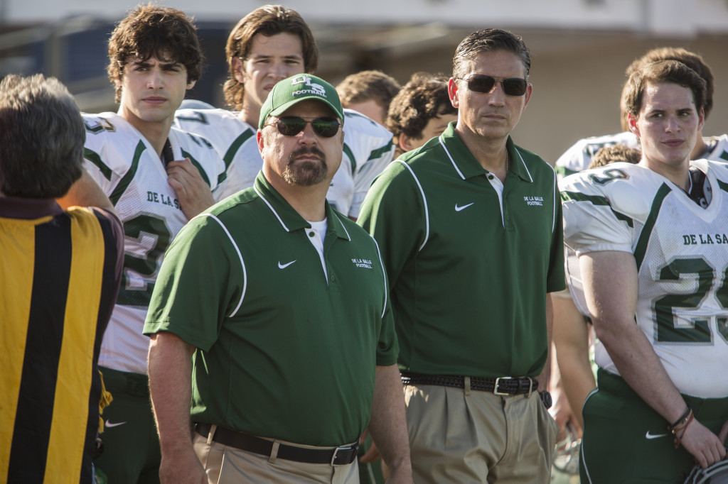 Jim Caviezel (center-right) and Michael Chiklis (center-left) in TriStar Pictures' WHEN THE GAME STANDS TALL.