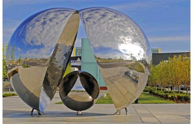 The sculpture "Wishing Well" before it was removed. Photo from calgaryherald.com