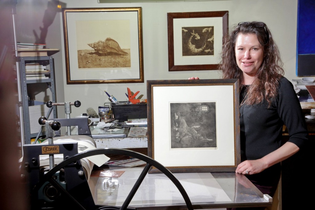 Elizabeth Andrews and her etching press Elizabeth Andrews 