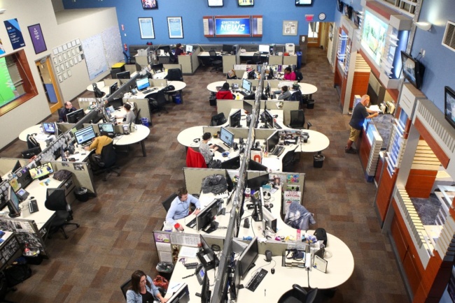 A bird's-eye view of the Spectrum News newsroom. (Michael Davis/Syracuse New Times)